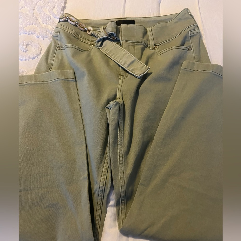 WHBM light green cropped jeans - Picture 4 of 4